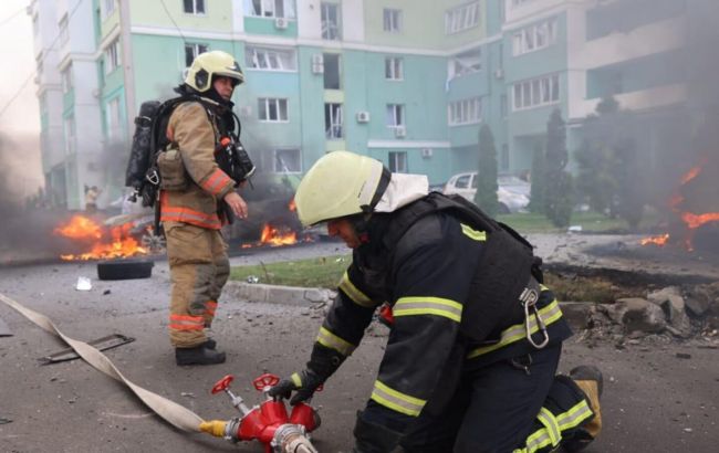 Обстріл Харкова: Зеленський показав фото і відео із наслідками ударів