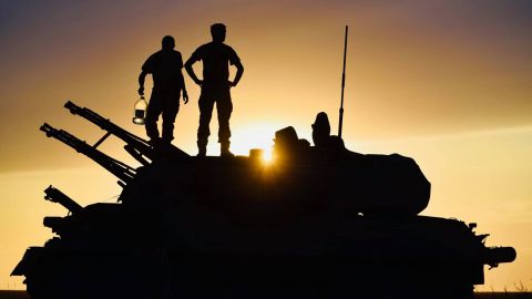 Бойовики посилюють передові позиції. Підводять танки та артилерію