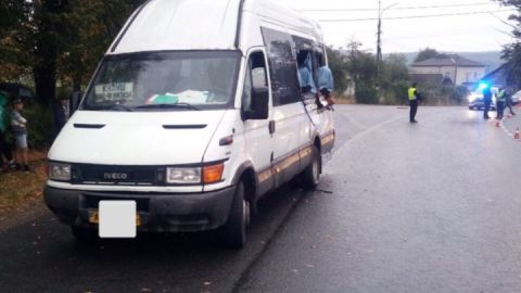 В Ивано-Франковской области маршрутка столкнулась с фурой