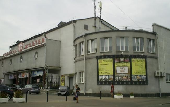 "Жовтню" невозможно присвоить статус исторического памятника, - директор кинотеатра