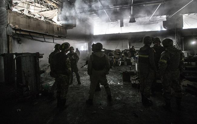 Боевики за сутки 4 раза обстреляли позиции сил АТО в аэропорту Донецка, - СНБО