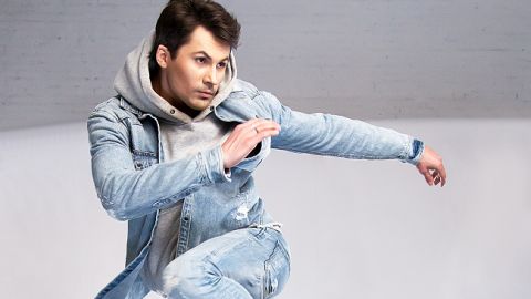 Экс-участник "Танцев со звездами" Женя Кот спас женщину от "вооруженного нападения" (видео)