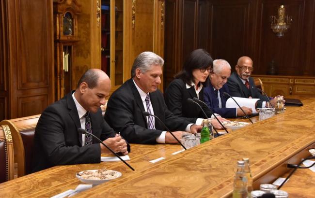 США і Куба можуть відновити авіасполучення