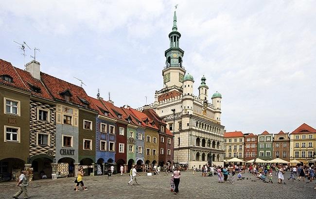 Польский город Познань примет 12 семей-беженцев из Мариуполя