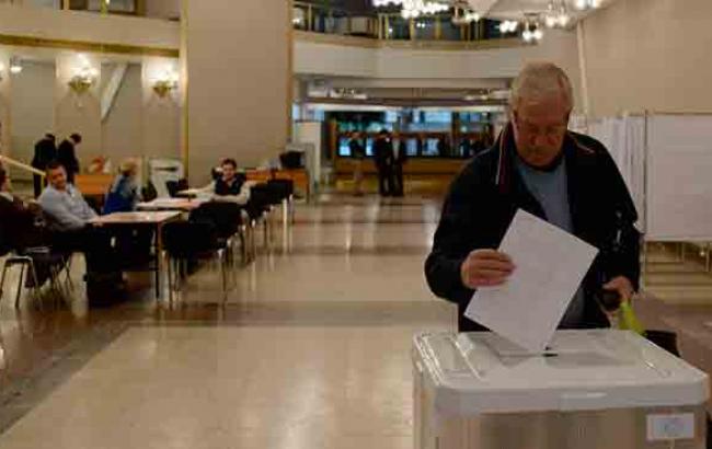 Международные наблюдатели назвали выборы в Раду "позитивными" и "конкурентными"
