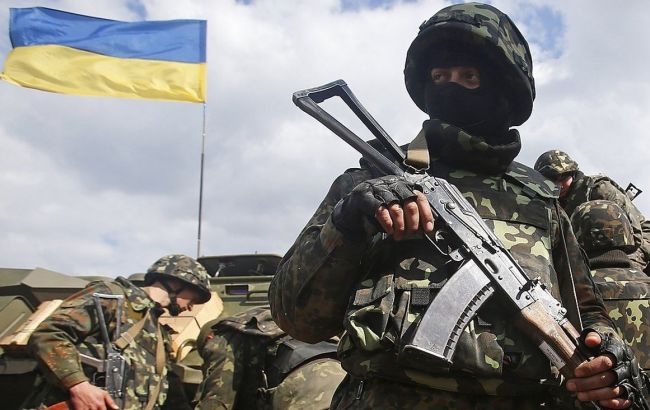 Бойовики обстріляли позиції сил АТО на Донбасі 54 рази, двоє військових поранено, - Штаб