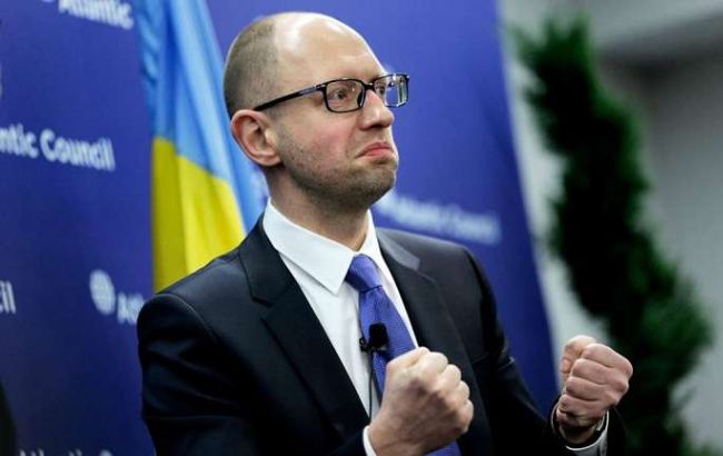 Яценюк: Украина не выплатит долг РФ без его реструктуризации