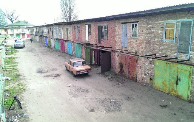 Полиция допросила хозяина гаража, в котором нашли авто Тараса Познякова