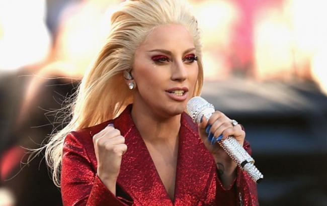 Леди Гага устроила интригу в связи с выходом нового клипа