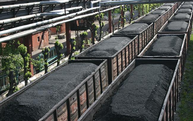 Українські прикордонники затримали потяг з 2,4 тис. тонн вугілля з ДНР