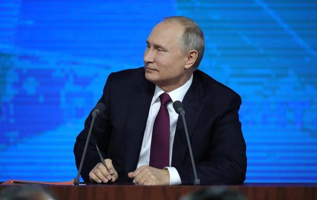 Путін заявив про "несприятливу обстановку" в Україні