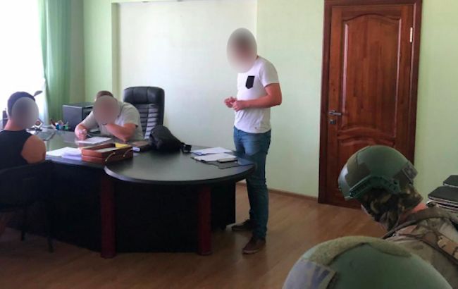 ГБР проводит обыски в прокуратуре и полиции Днепропетровской области
