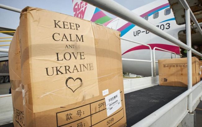 В Украину прибыл самолет с гуманитарной помощью от Китая