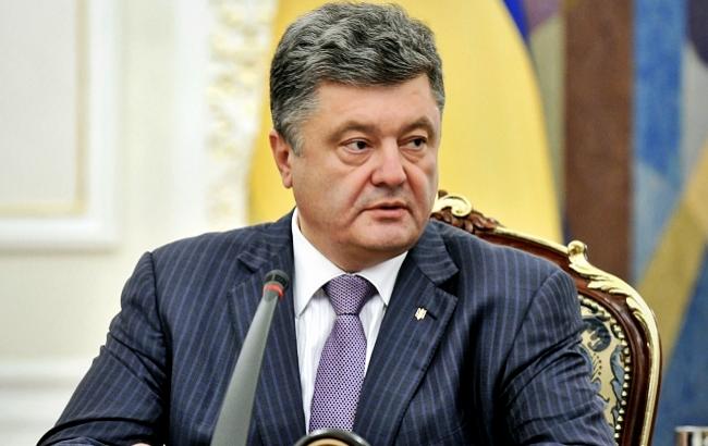 Порошенко: у 2016 р. буде збільшено військовий бюджет України
