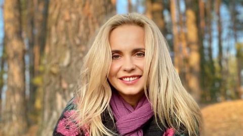 По-особенному изысканно: Лилия Ребрик восхитила роскошным этно-образом в воздушном платье-вышиванке