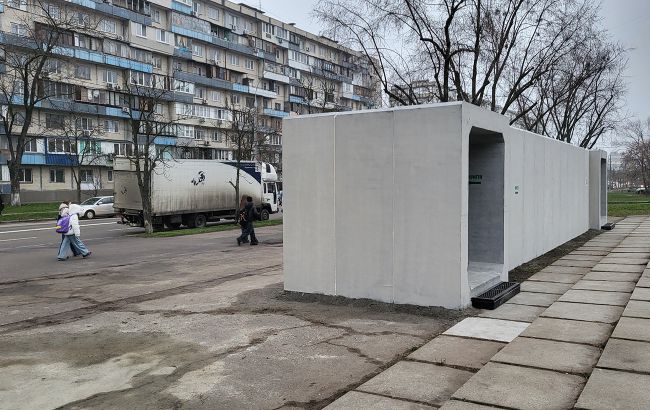 Прокуратура через суд вимагає у КМДА і Київради встановити мобільні укриття