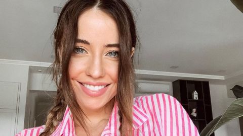 Неоновые стрелки и косички: Надя Дорофеева поразила ярким образом из 90-х