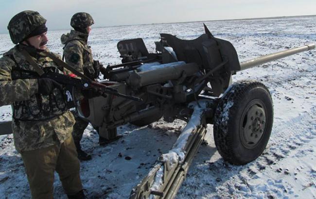 При боевых столкновениях под Мариуполем погибли двое бойцов "Азова", убиты несколько боевиков, - МВД