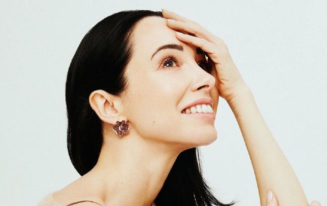 У жовтій вишиванці і верхи на коні: Катерина Кухар заворожила святковим образом