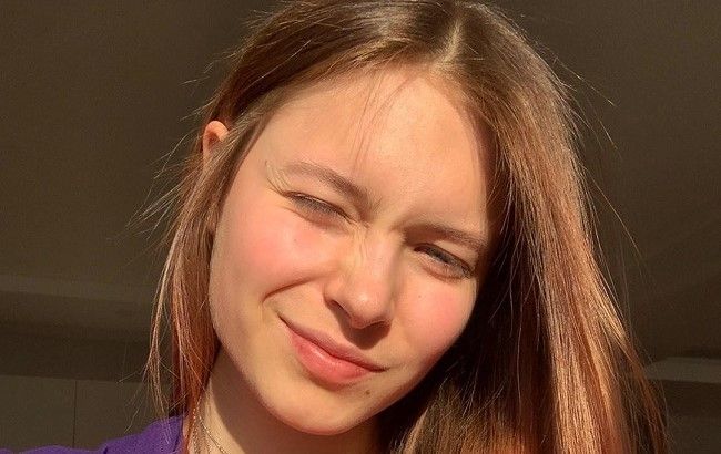 Вона прекрасна: дочка Олени Кравець заворожила атмосферними кадрами на березі моря