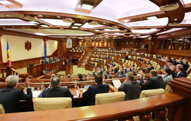 У Молдові депутати закликають парламент відмовитись від російської мови