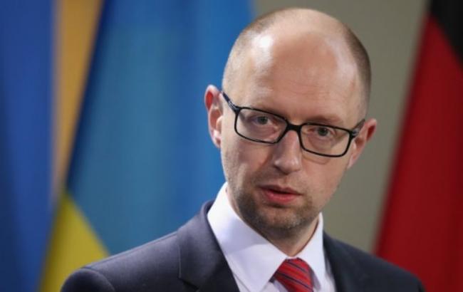 Яценюк закликав коаліцію ухвалити новий закон про державну службу