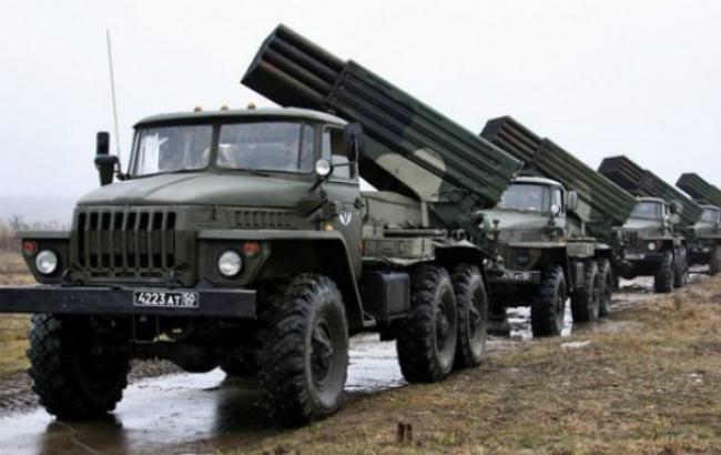 З РФ на Донбас з 30 жовтня по 9 грудня було доставлено 256 танків і 402 бронемашини, - РНБО