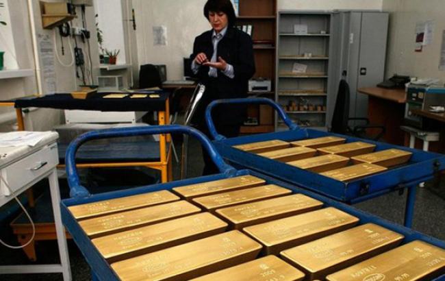 НБУ 6 ноября повысил курс золота еще на 3,33% - до 159,7 тыс. грн за 10 унций