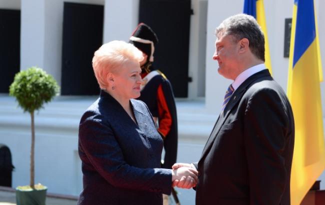 Украина и Литва договорились о поставках вооружения для ВСУ, - Порошенко