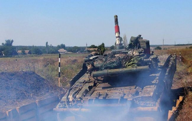 Бойовики вісім разів обстріляли українські позиції на Донбасі