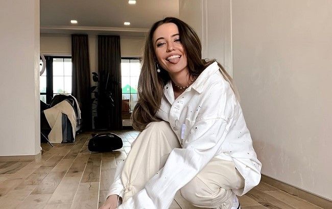 Зухвала і стильна: Надя Дорофєєва вразила фанів новим іміджем