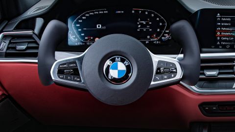 Для майбутніх безпілотників: BMW анонсувала складане кермо у формі штурвала