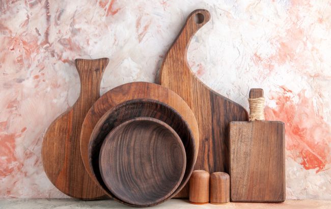 Эту популярную посуду нельзя замачивать в воде и мыть в посудомойке