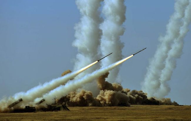 Росія і США офіційно розірвали ракетний договір