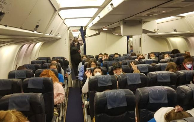 У МЗС уточнили кількість евакуйованих українців з США