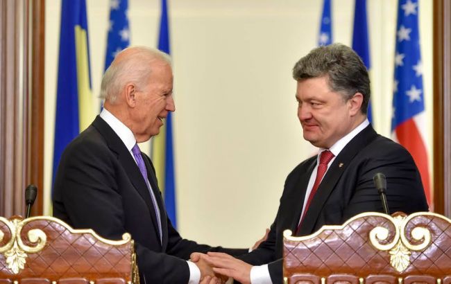 Порошенко заверил Байдена в готовности назначить заслуживающего доверия генпрокурора