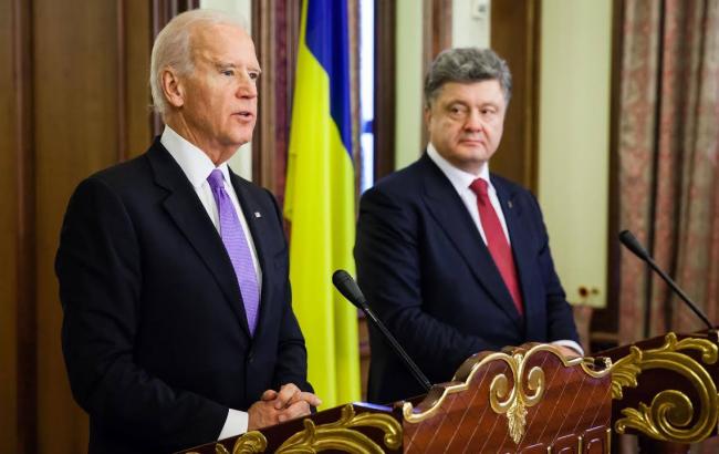 Байден призвал украинцев продолжать борьбу с коррупцией