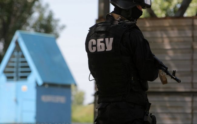 СБУ в Сумах затримала двох чиновників на хабарі у 50 тис. гривень