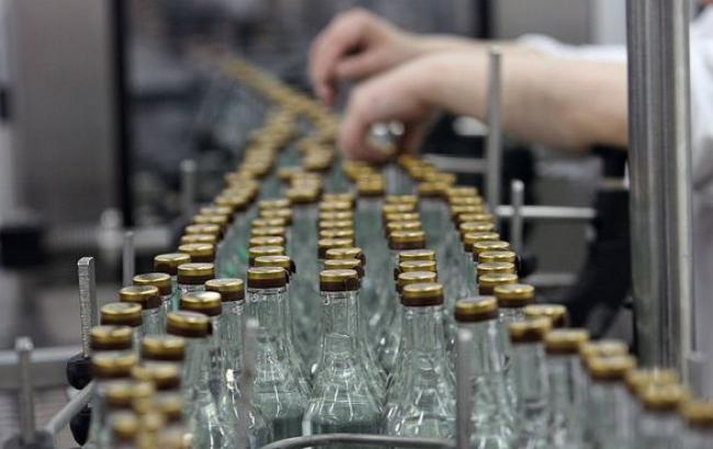 Виробництво горілки в Україні в жовтні скоротилося на 5,7% - до 1,65 млн дал., - Держстат