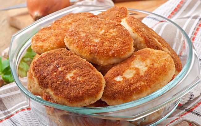 Вариант вкусных котлет на ужин с большим содержанием белка: приготовьте уже сегодня