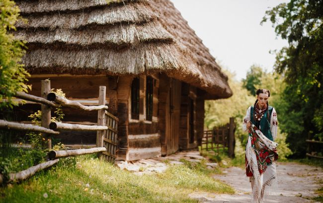 Українська хата: 7 предметів, які мали магічне значення