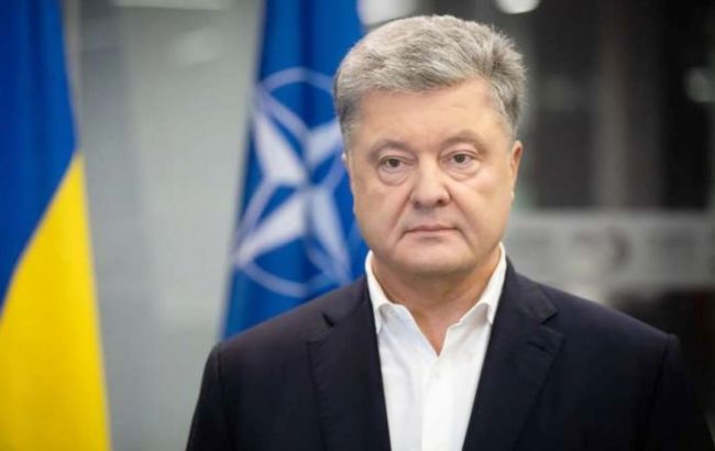 Порошенко: нехай Господь подарує мир українським родинам