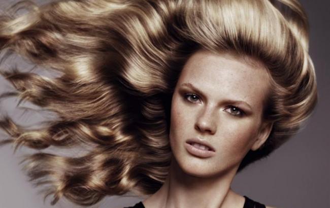 Анна Вьяліцина і її бойфренд Адам Кахан очікують первістка