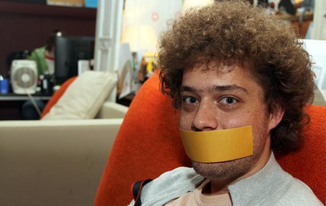 "Тільки саме дрімуче сільське бидло з західної України може російська не знати": відомий блогер про мовному питанні