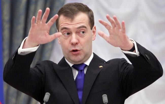 Известный российский певец заявил, что на место Медведева придет такая же "лживая тварь"