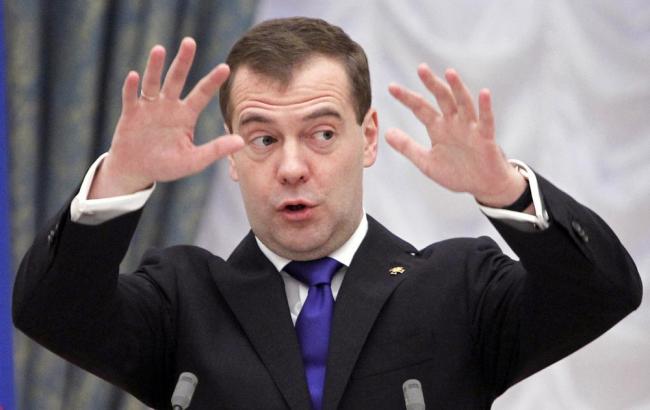 Медведєв заявив, що Захід намагається законодавчо "увічнити" санкції проти Росії