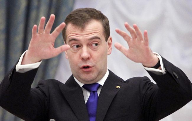 Медведев: Россию "никто на колени не поставил"