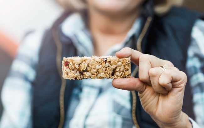 Эти батончики не стоит покупать и есть даже ради белка: что в них не так