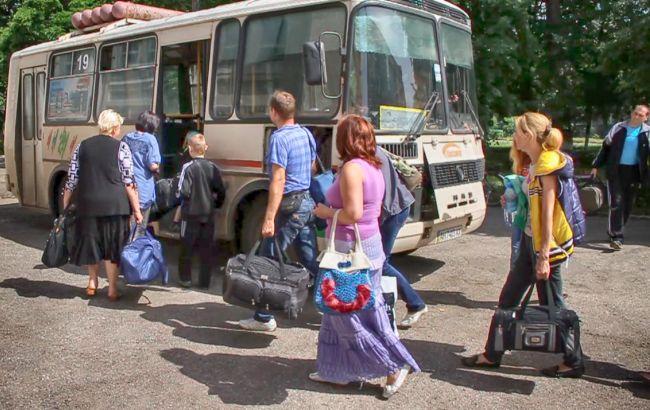 Мінсоцполітики нарахувало в Україні 1,78 млн переселенців з Донбасу та Криму
