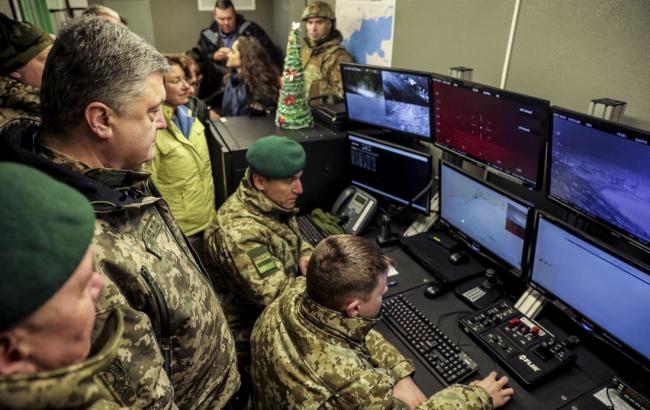 Порошенко открыл систему предварительного обнаружения целей на Азовском море